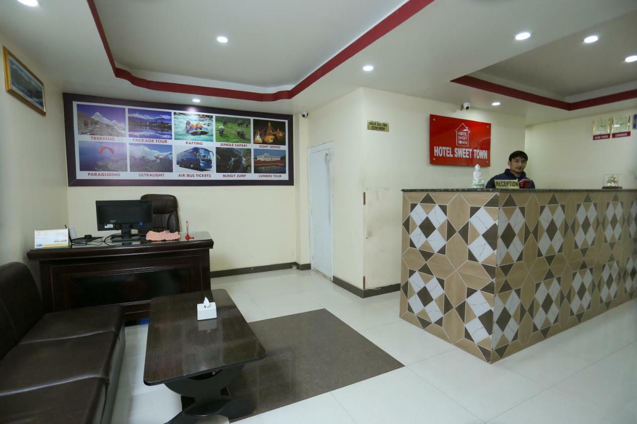 โอโย 156 โฮเต็ล สวีท ทาวน์ Hotel กาฐมาณฑุ ภายนอก รูปภาพ