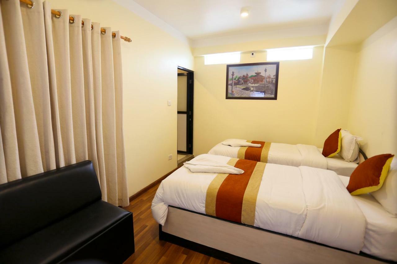โอโย 156 โฮเต็ล สวีท ทาวน์ Hotel กาฐมาณฑุ ภายนอก รูปภาพ